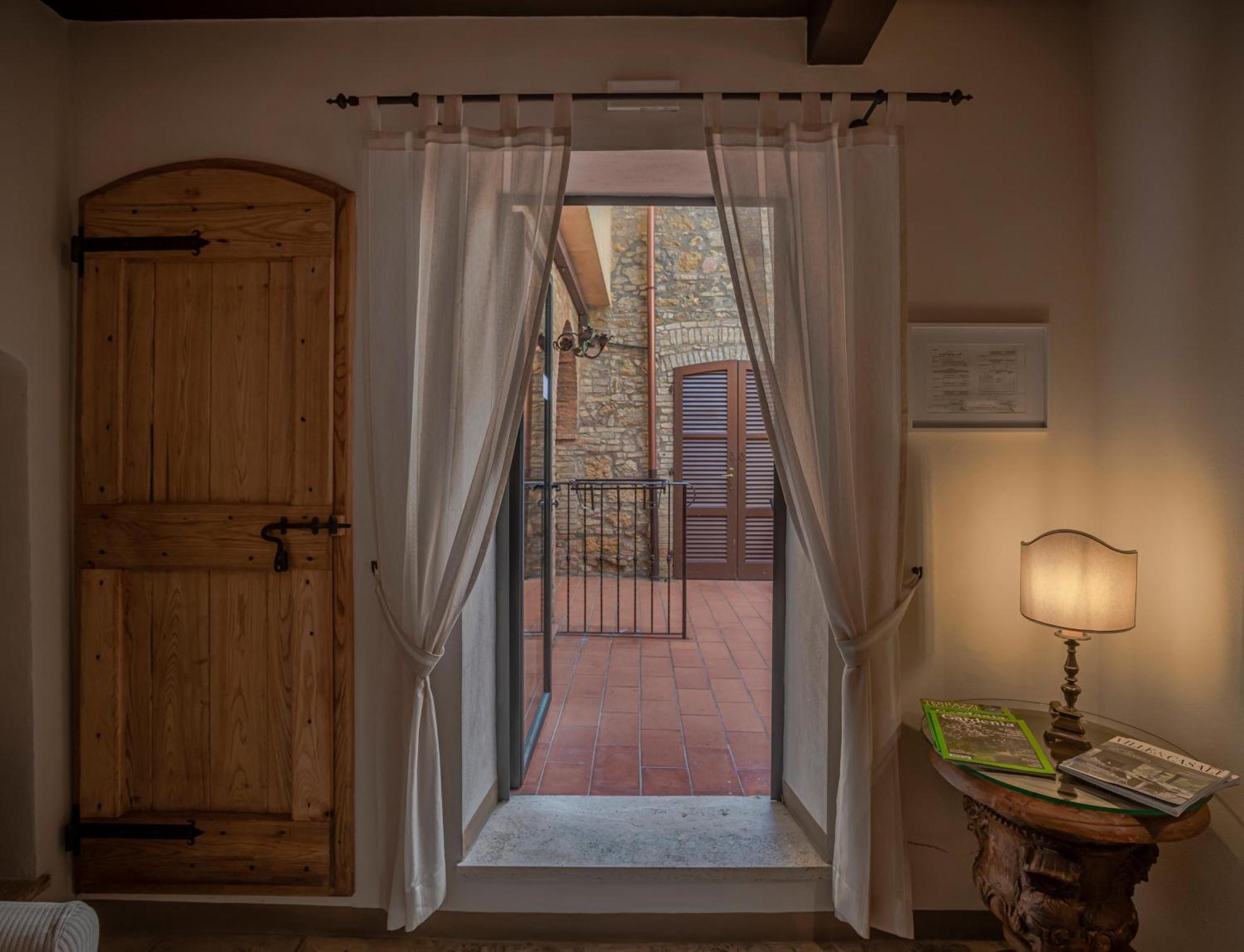 Il Casale Del Cotone Guest House San Gimignano Exterior photo